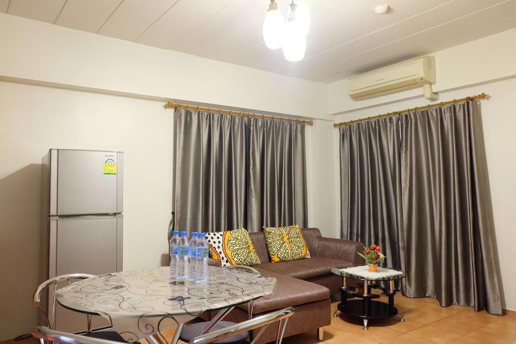 Lomsabai Apartments Bangsaen Exteriér fotografie
