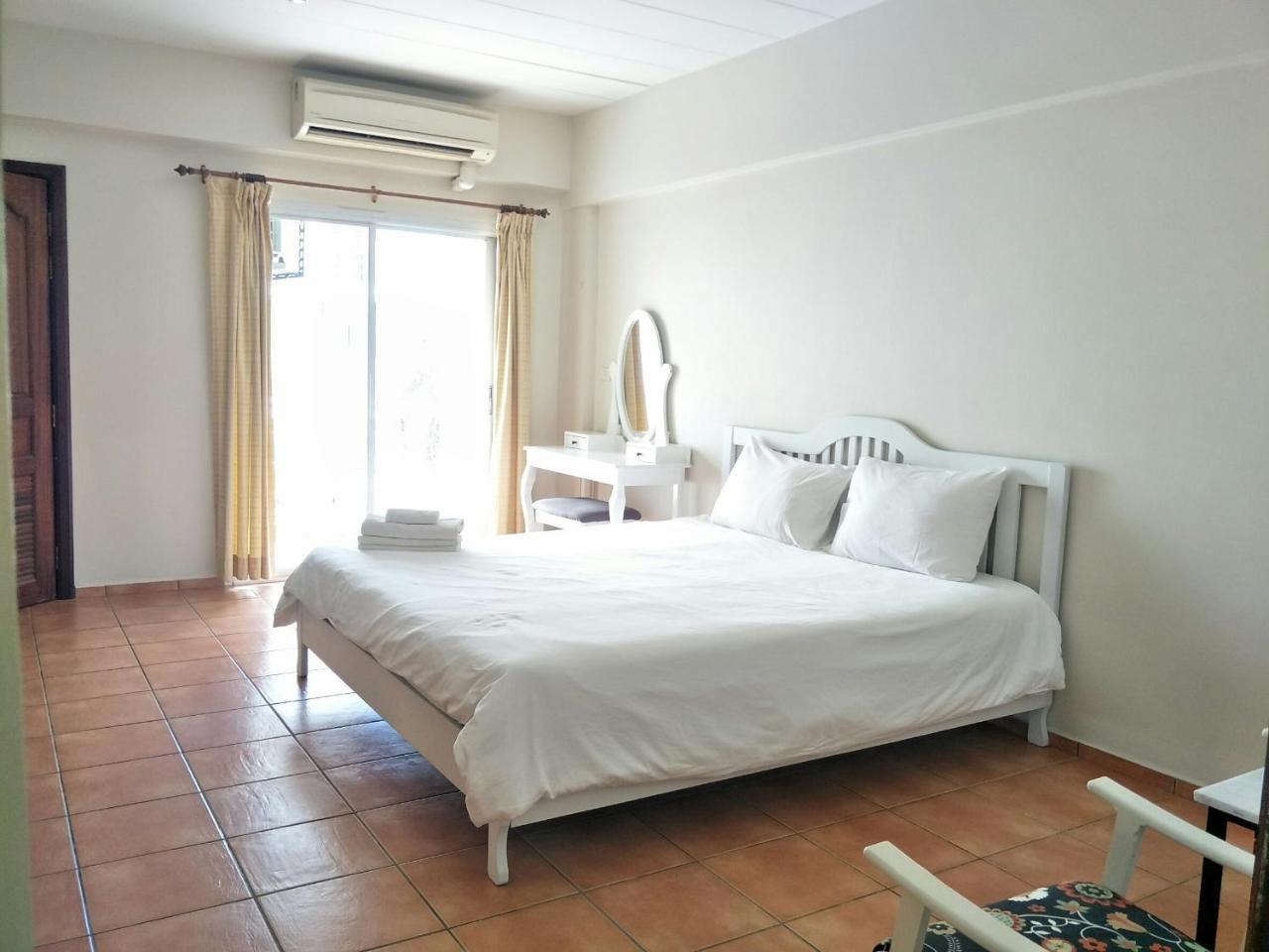 Lomsabai Apartments Bangsaen Exteriér fotografie