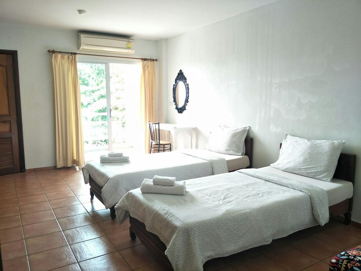 Lomsabai Apartments Bangsaen Exteriér fotografie