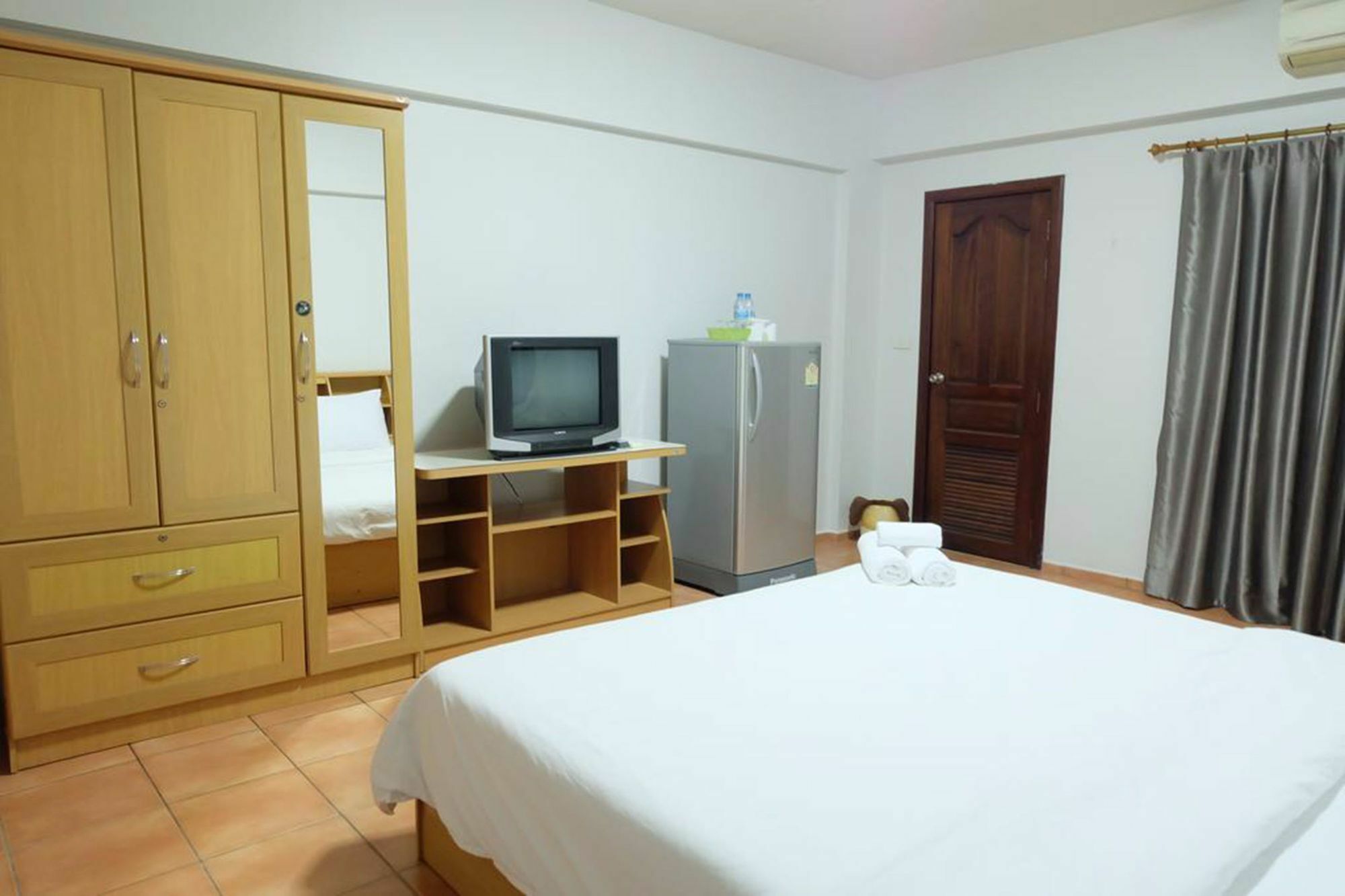 Lomsabai Apartments Bangsaen Exteriér fotografie